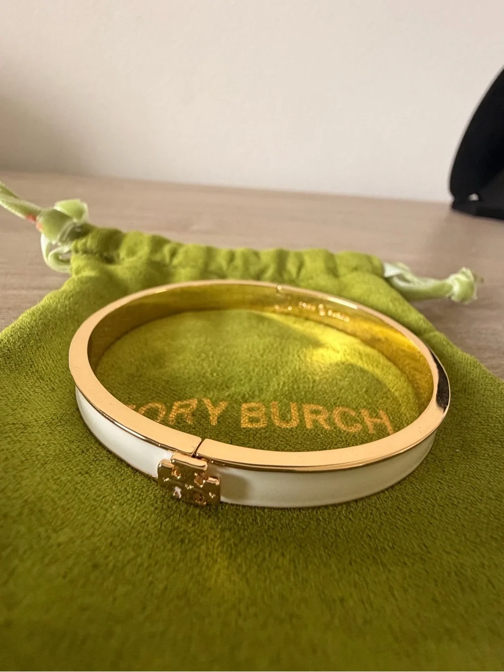 Tory Burch White Enamel Gold-Tone Double T Hinged Bangle Bracelet New